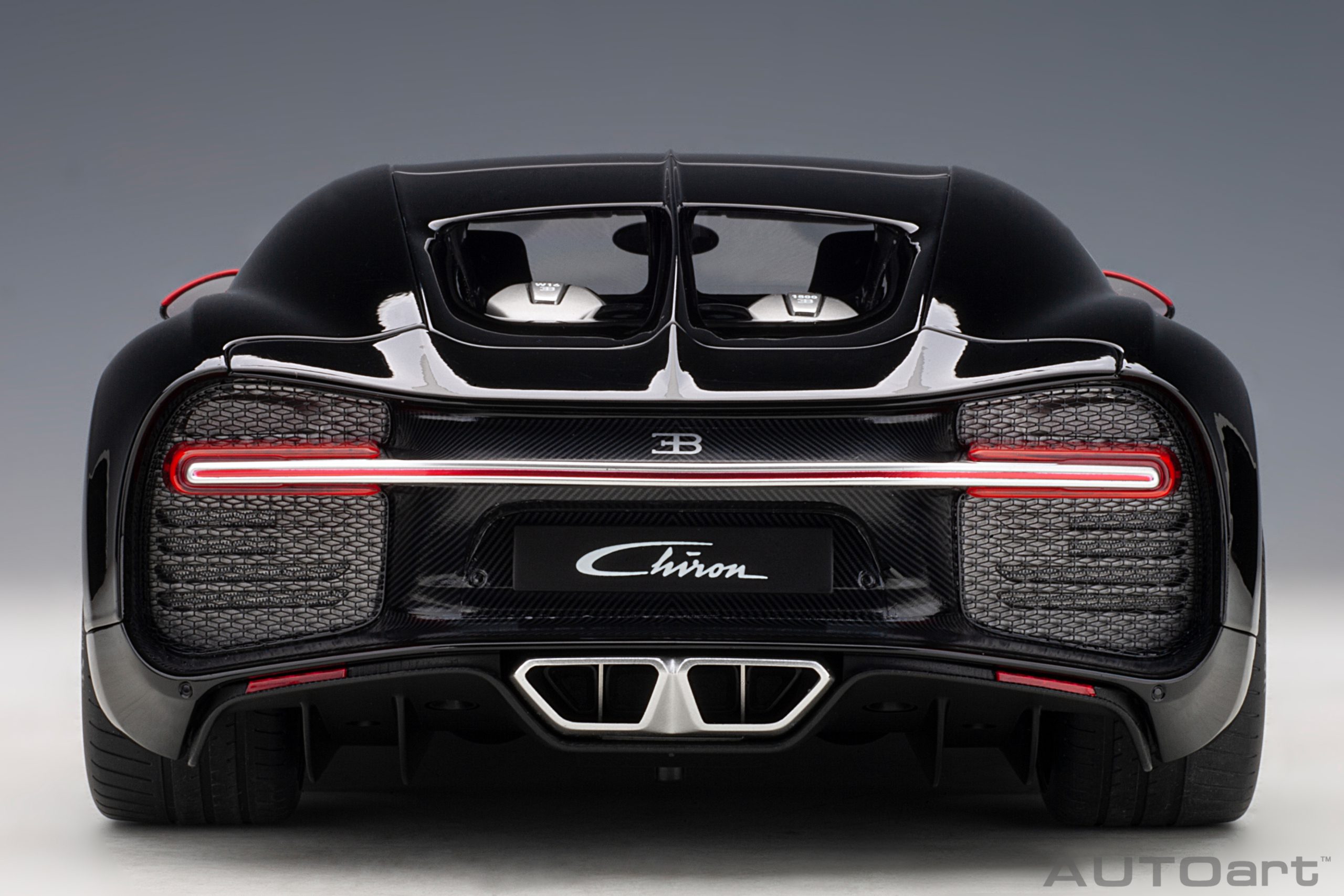 BUGATTI Chiron 2017 Italian Red / Black - 1:12 AUTOart 12113 – Image 5