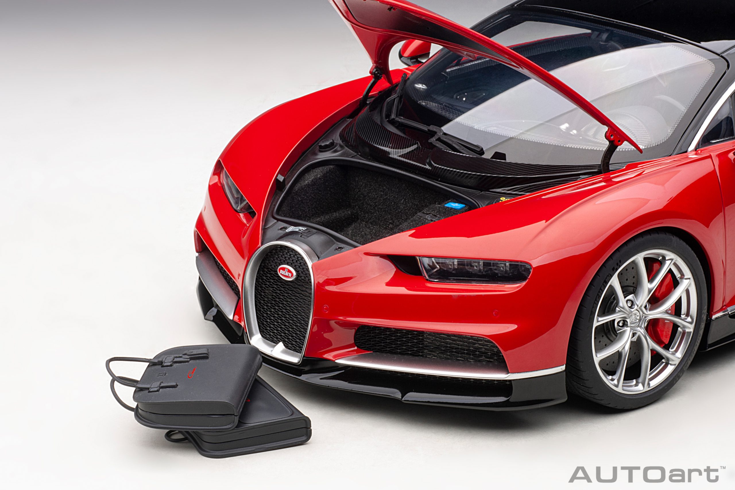 BUGATTI Chiron 2017 Italian Red / Black - 1:12 AUTOart 12113 – Image 10