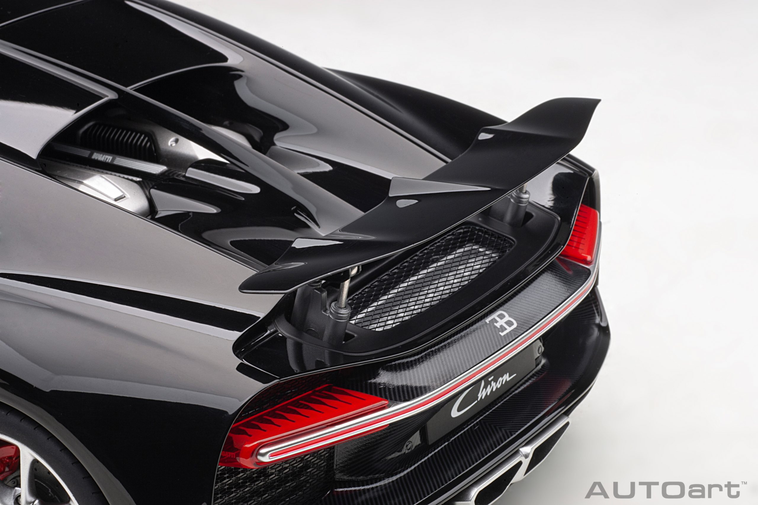 BUGATTI Chiron 2017 Italian Red / Black - 1:12 AUTOart 12113 – Image 12