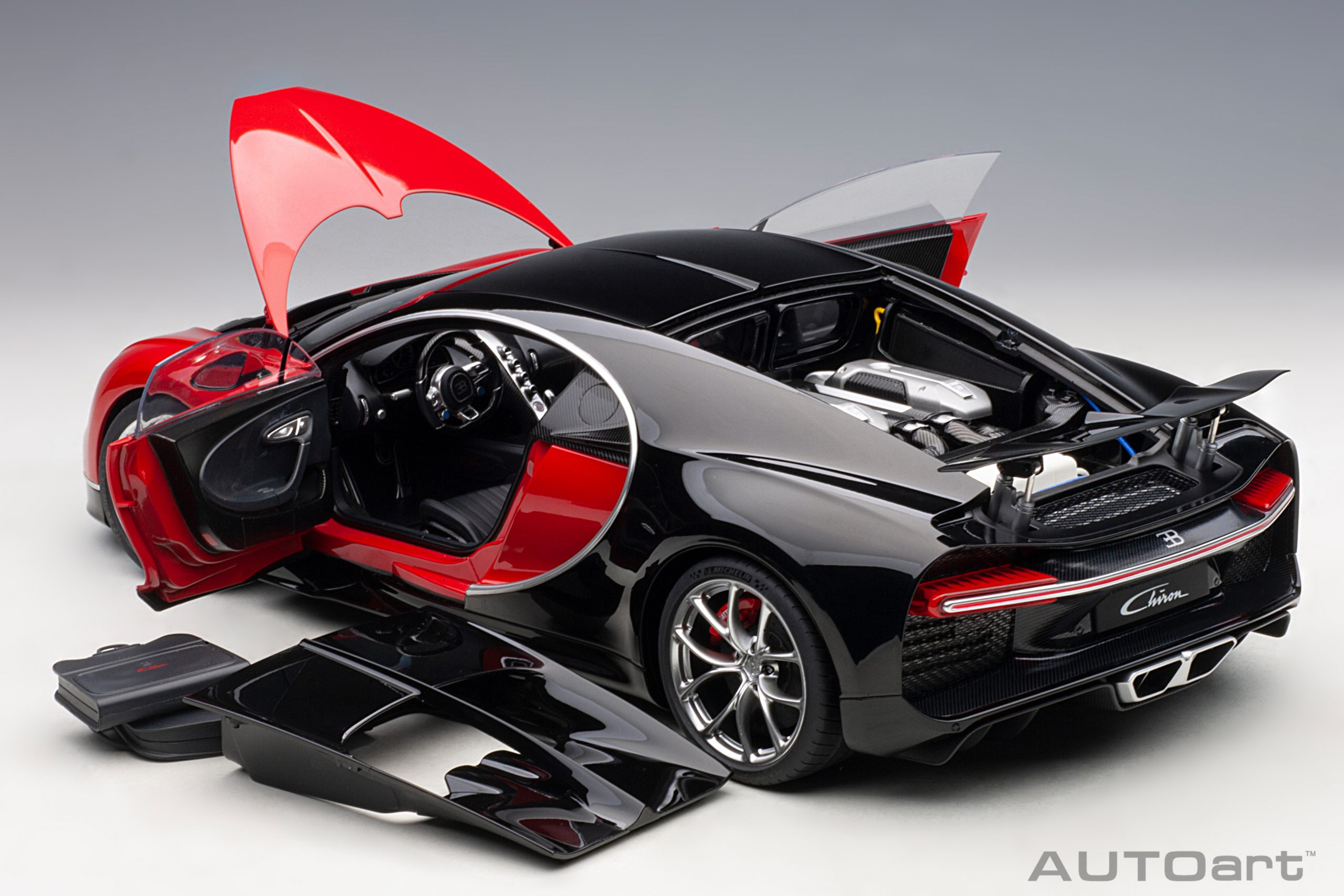 BUGATTI Chiron 2017 Italian Red / Black - 1:12 AUTOart 12113 – Image 6
