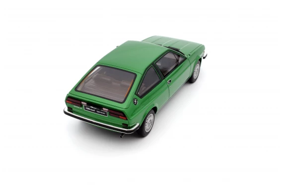 Alfa Romeo Sud Sprint 1976 Verte 1/18 - Miniature Otto Résine - Neuve