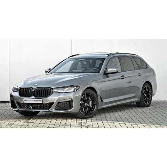 BMW 530E xDrive M Sport Touring 2023 Gris - 1:18 GT Spirit GT485