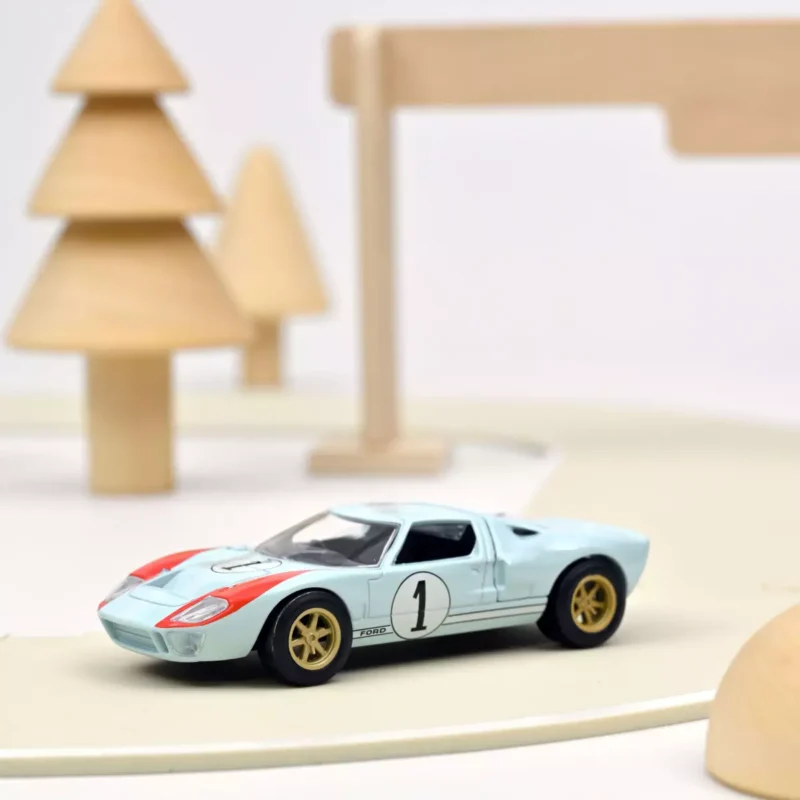 FORD GT40 1966 #1 - 1:43 Norev 270568