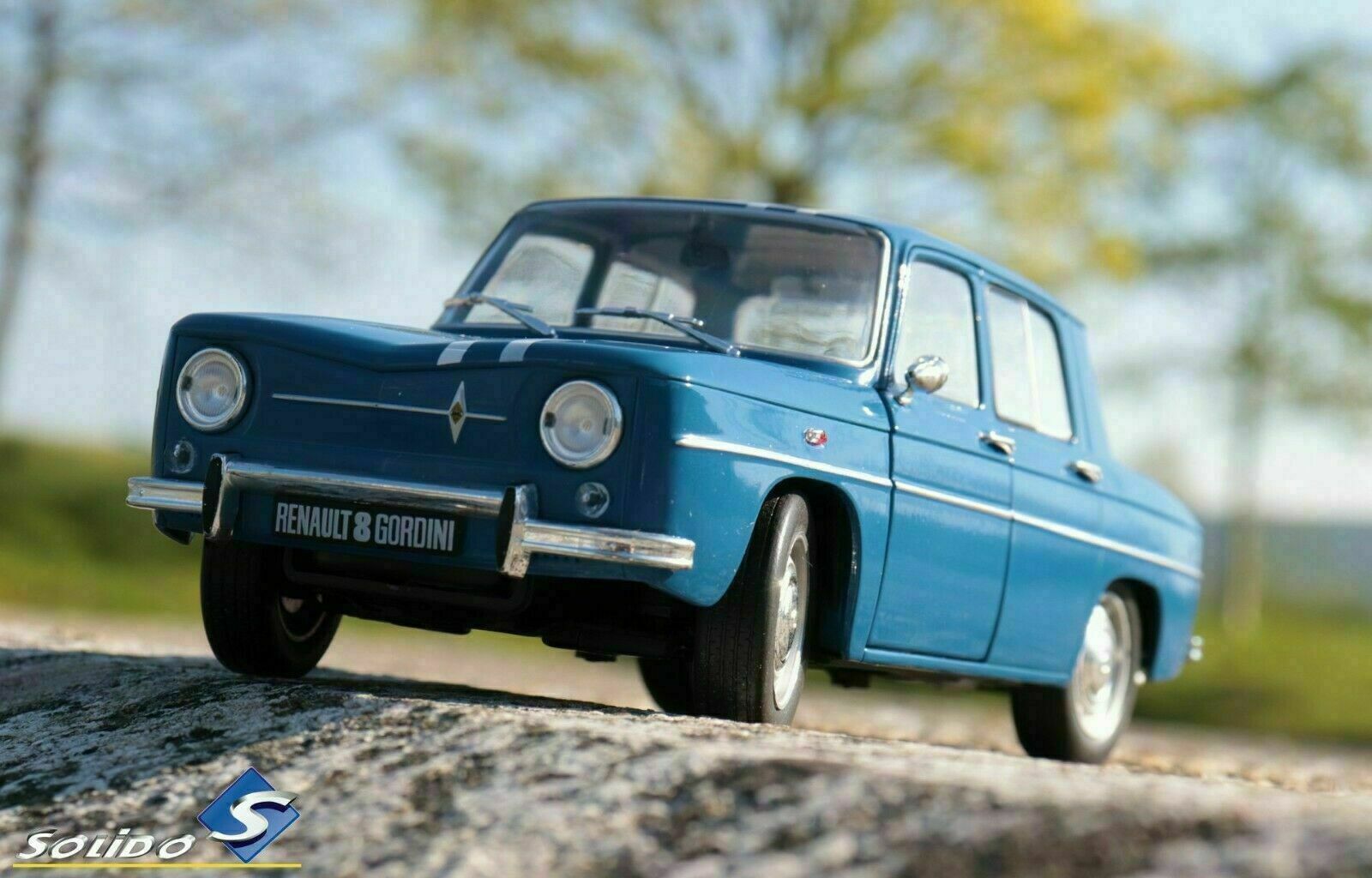 Renault 8 Gordini 1100 1967 - 1/18 Solido S1803602 - Bleue - Neuve