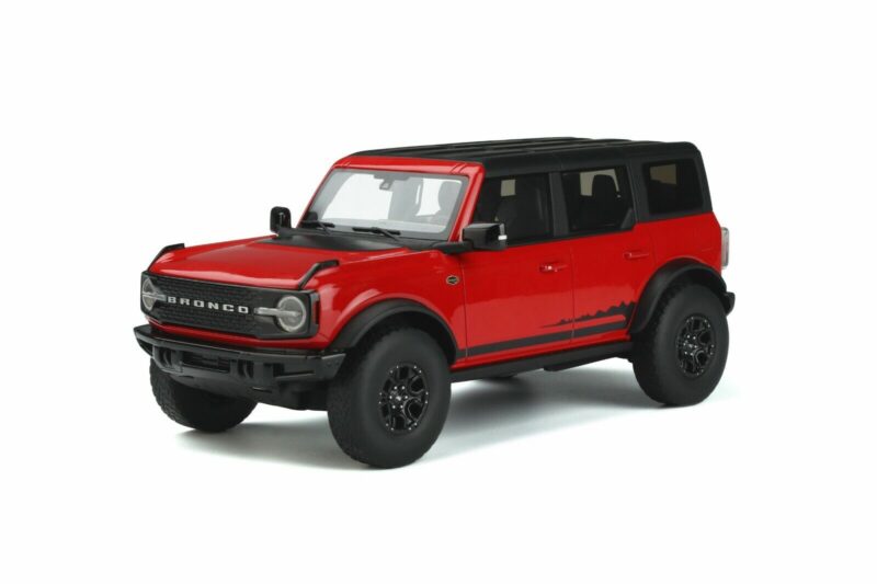 FORD Bronco 4 Doors Red - 1:18 GT Spirit GT360