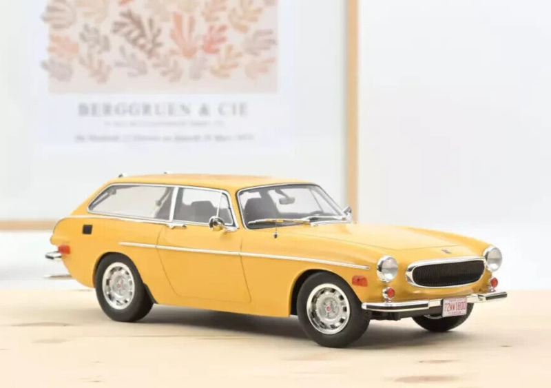 VOLVO 1800 ES (version US) 1972 Jaune Soleil (400 pcs) - 1:18 NOREV 188721