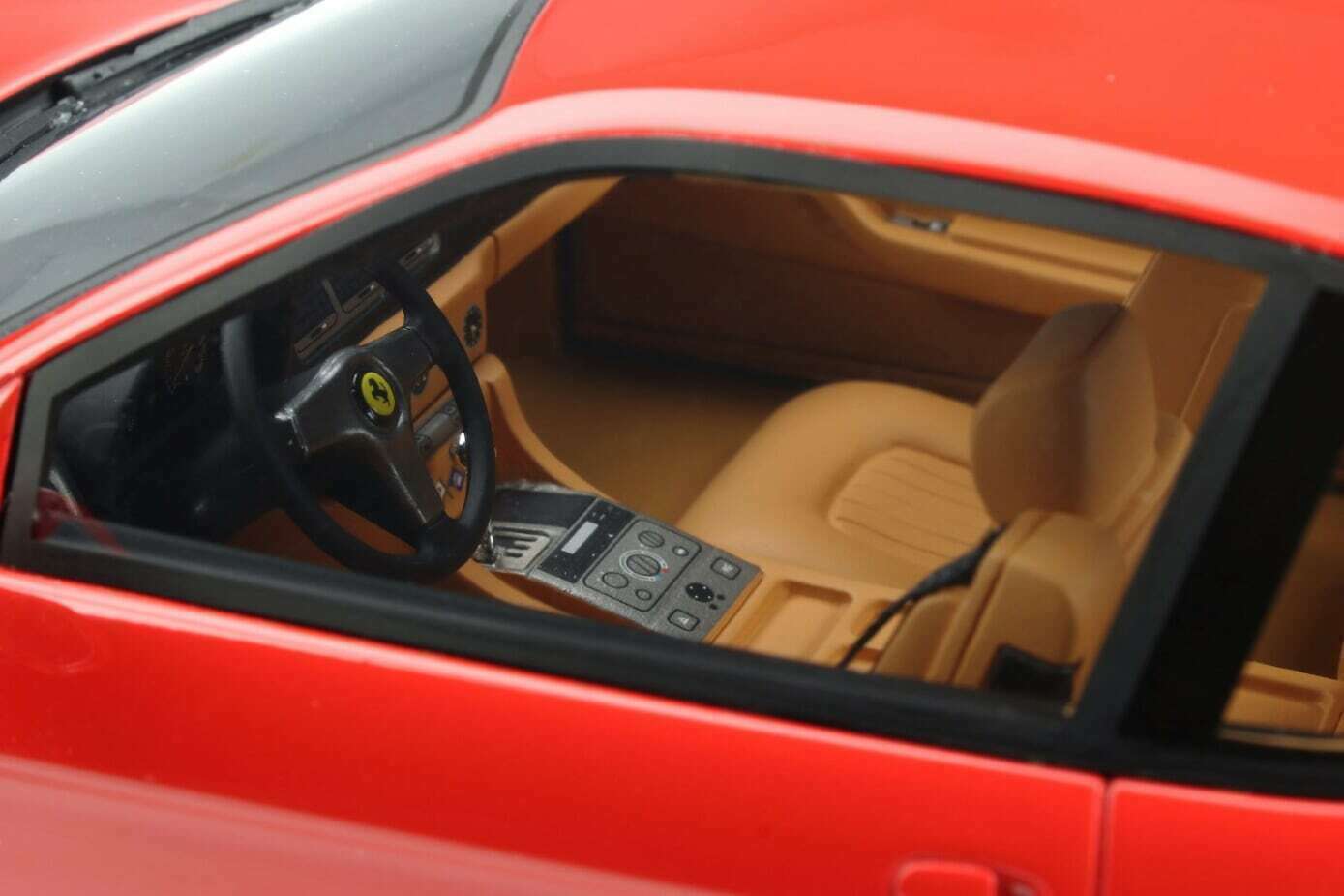 FERRARI 456 GT Rouge - 1:18 GT Spirit GT821 – Image 11