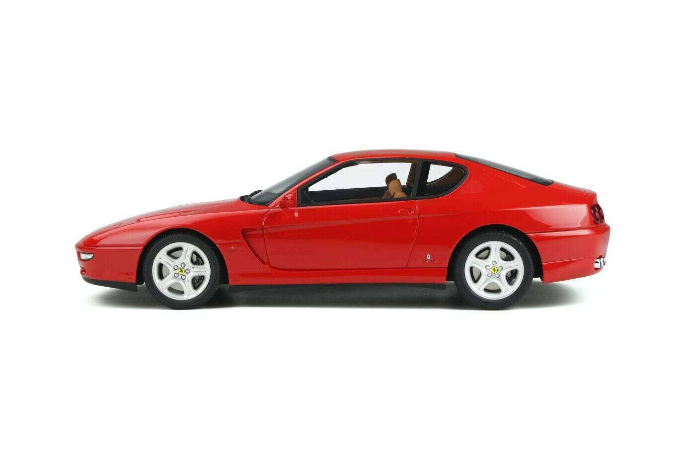 FERRARI 456 GT Rouge - 1:18 GT Spirit GT821 – Image 6