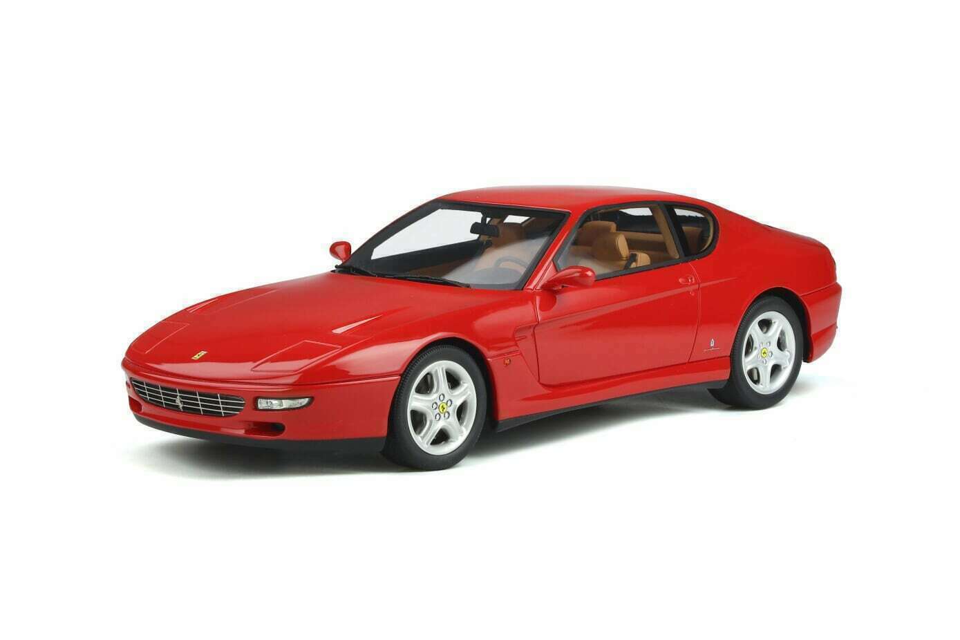 FERRARI 456 GT Rouge - 1:18 GT Spirit GT821