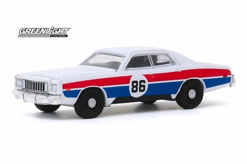 PLYMOUTH Fury 1976 #86 White - 1:64 Greenlight 30156