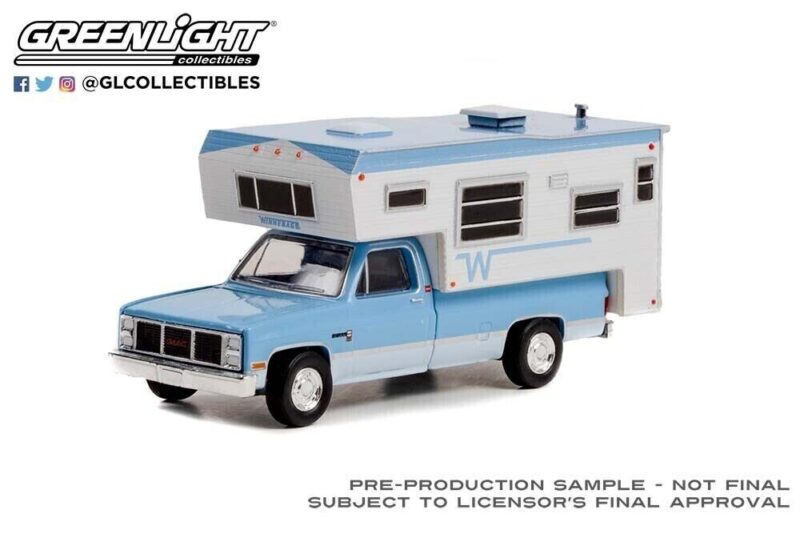 GMC 2500 Sierra 1985 Camping Car - 1:64 Greenlight 30338