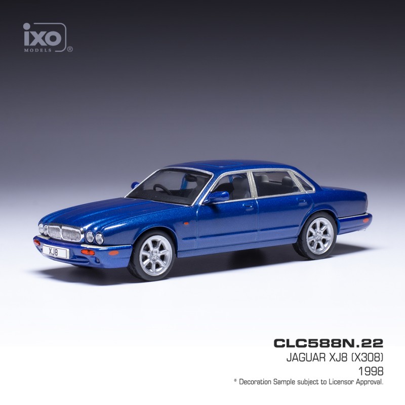 JAGUAR XJ8 X308 1998 Bleu - 1:43 IXO CLC588