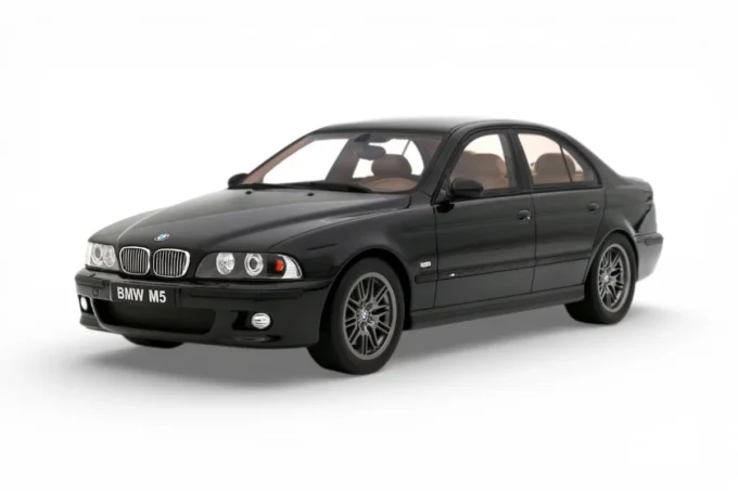 BMW M5 E39 2000 Black - 1:18 OttO OT1338