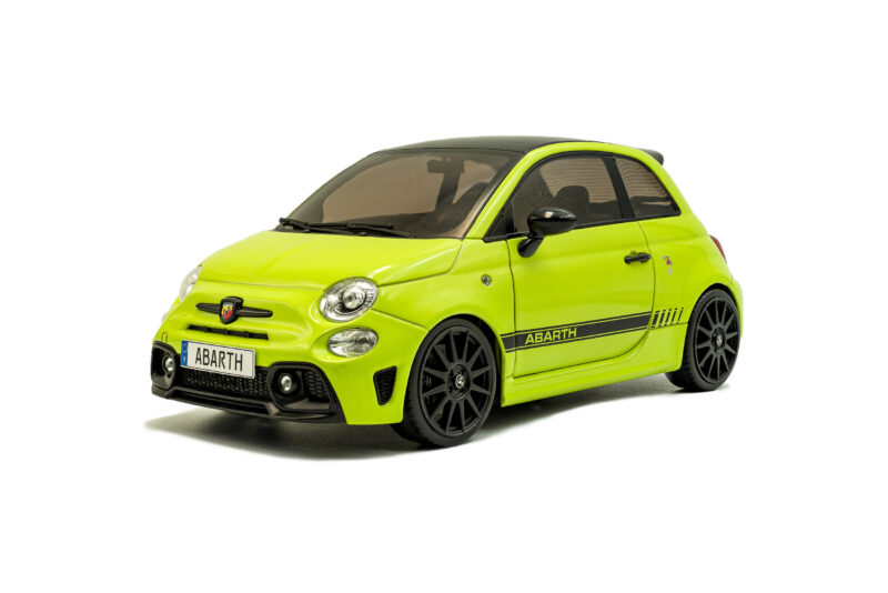FIAT F595 Abarth 2023 Verde Adrenalina - 1:18 Solido S1811307