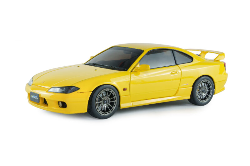 NISSAN Silvia (S15) Spec-R Aero 1999 Jaune- 1:18 Solido S1812206