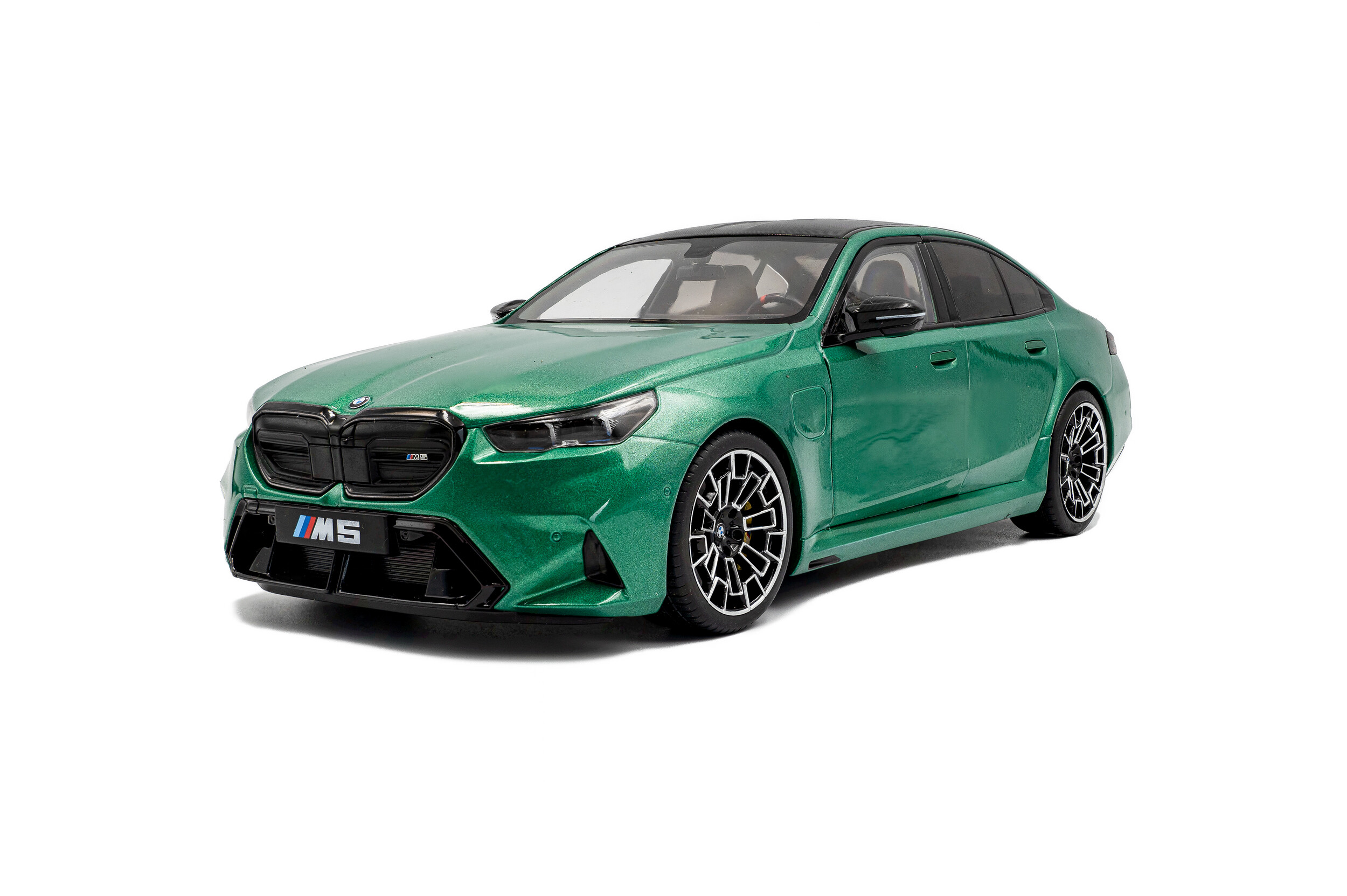 BMW M5 M Isle of Man Green Metallic 2025 - 1:18 Solido S1814701