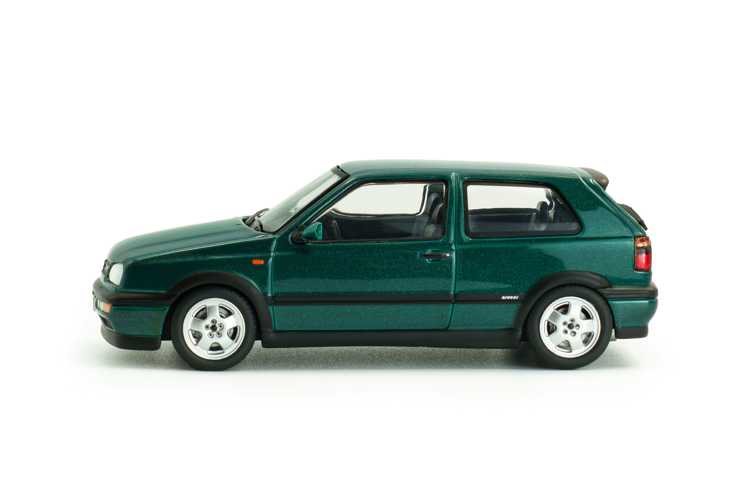 VOLKSWAGEN Golf 3 VR6 1994 Dragon Green - 1:43 Solido S4316401 – Image 3