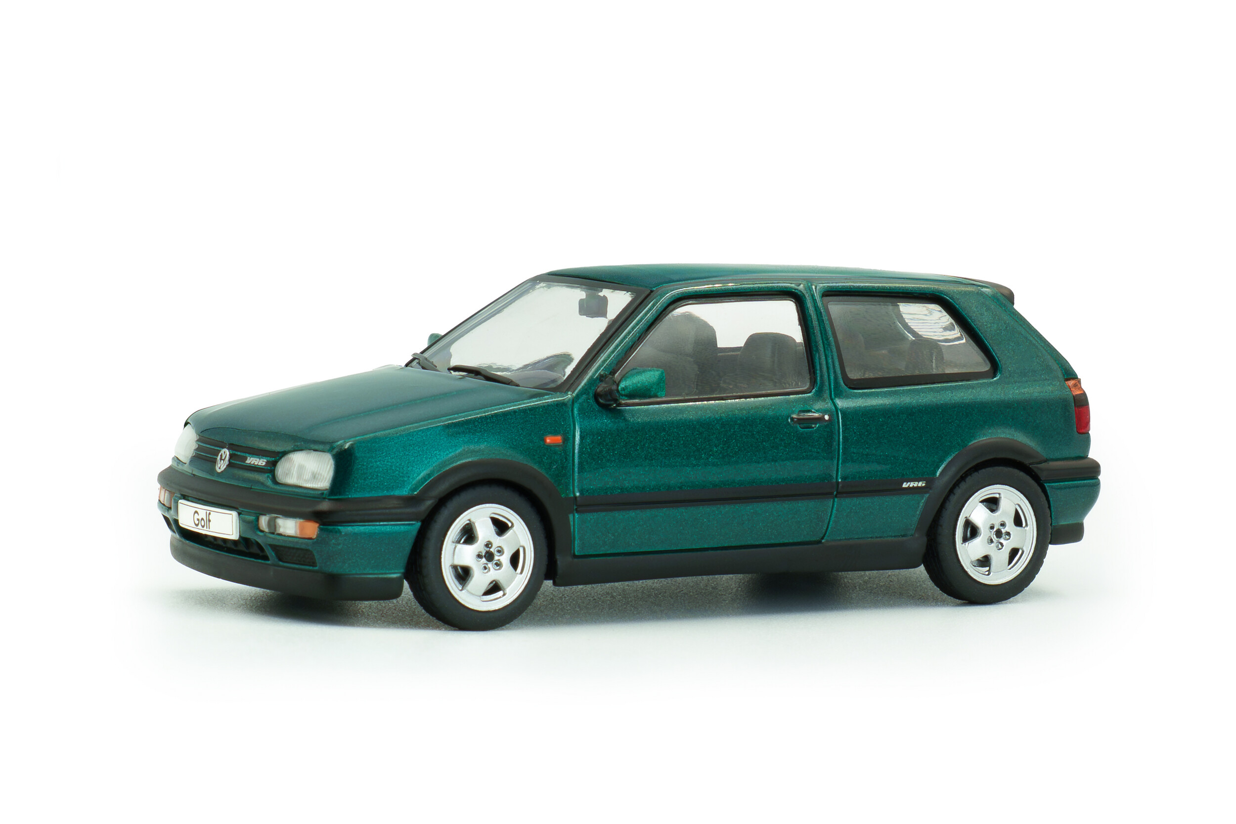 VOLKSWAGEN Golf 3 VR6 1994 Dragon Green - 1:43 Solido S4316401